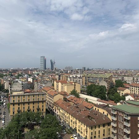 Appartement Monolocale Con Vista Su Milano Extérieur photo