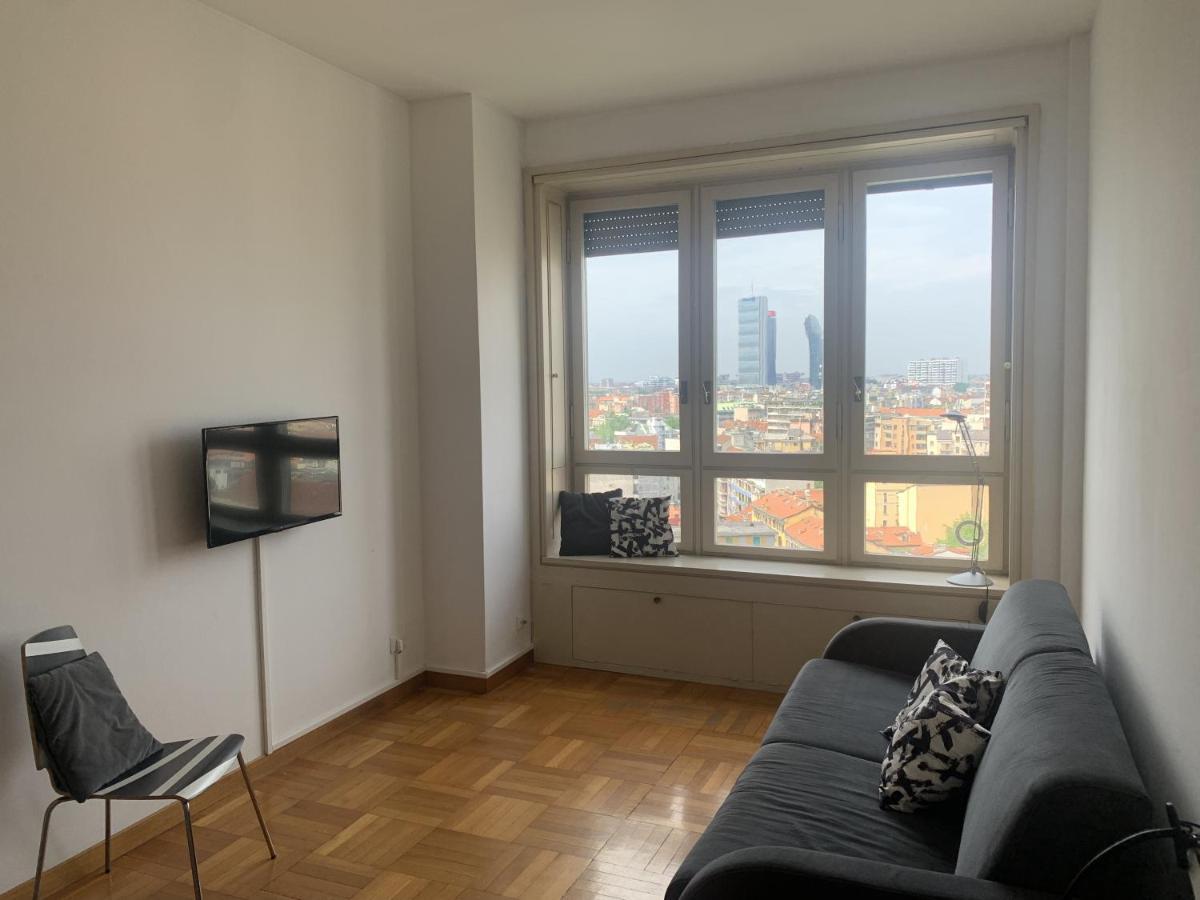 Appartement Monolocale Con Vista Su Milano Extérieur photo
